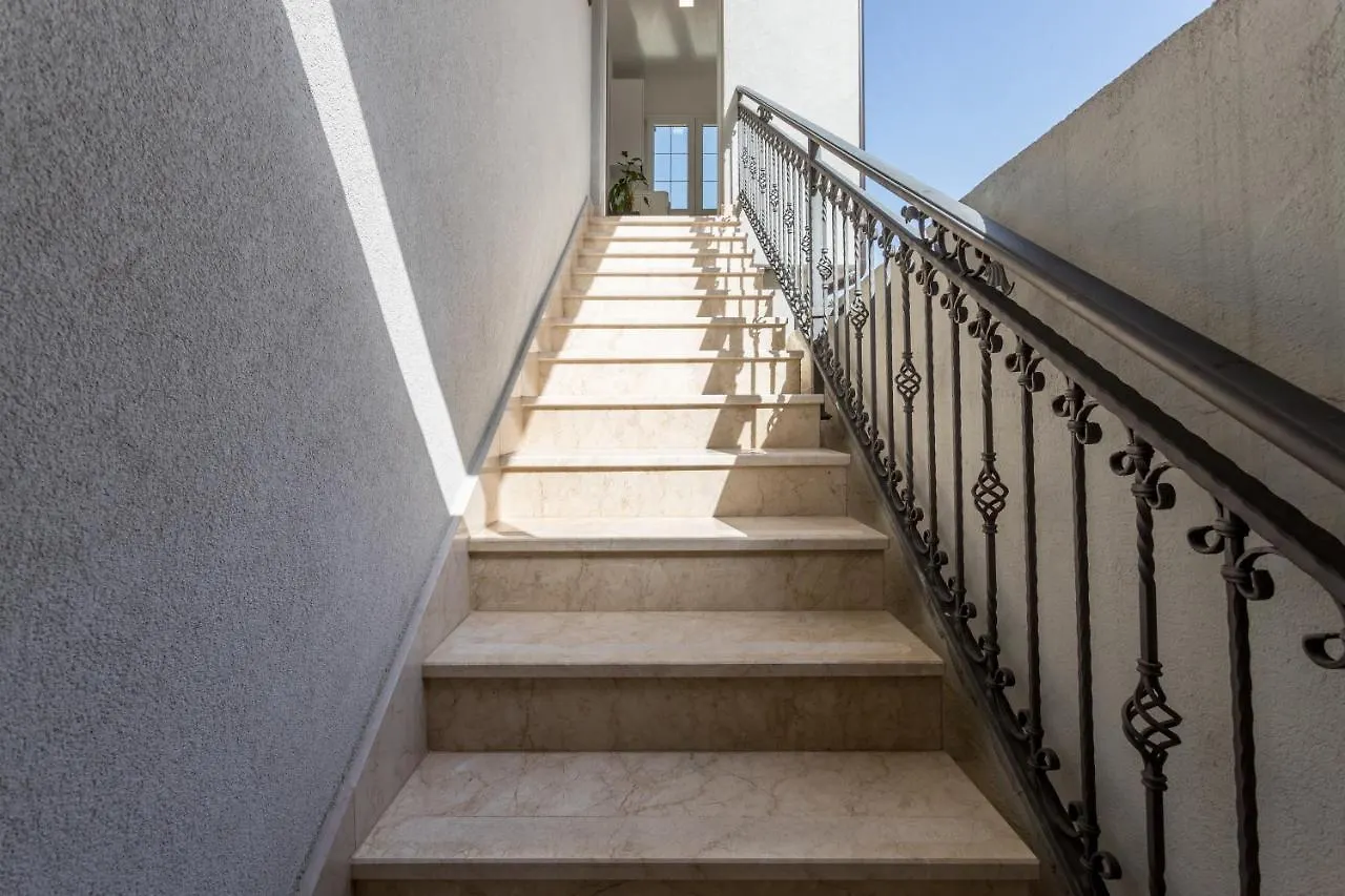 Garden Apartment Dina With Free Parking Split